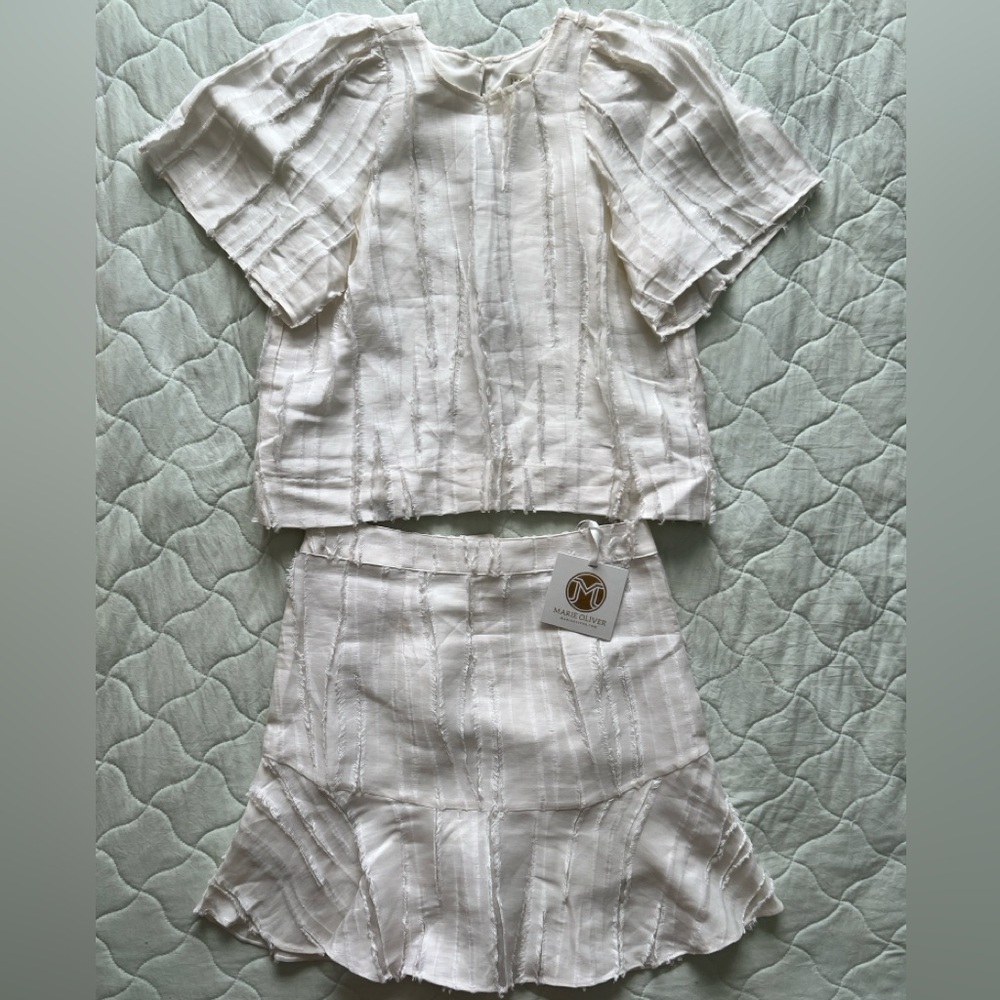 Marie Oliver White 2 pc set